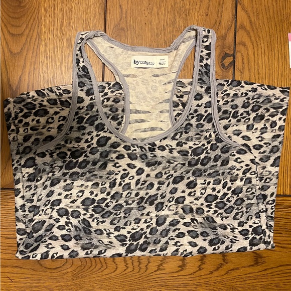 By Corpus Leopard Print Racerback Top - Picture 3 of 8